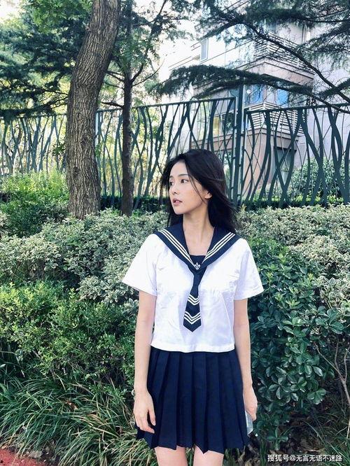 校园学姐下海,从校园到商海的华丽转身